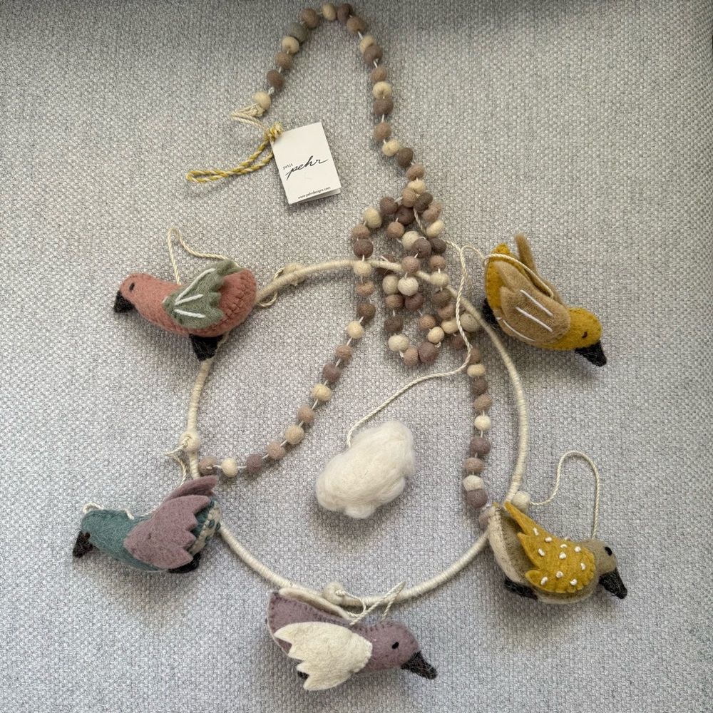 PEHR - sparrows baby mobile